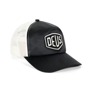 Deus ex Machina Paris Shield trucker black